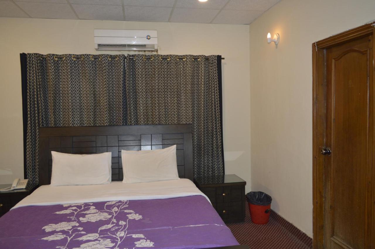 New Shelton Guest House Islamabad Exterior photo