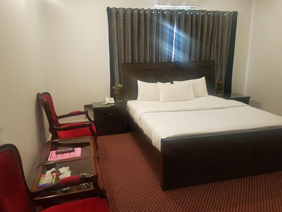 New Shelton Guest House Islamabad Exterior photo